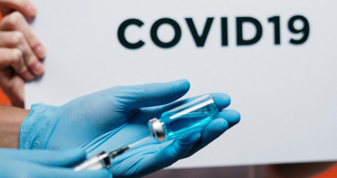 Iki darbuotojų COVID-19 testų kompensavimo pabaigos liko savaitė