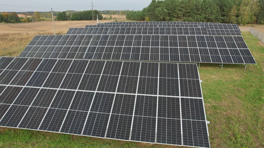 TIPS finansuojamo saulės parko energija – saulės modulių gamybai